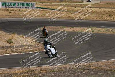 media/Apr-19-2025-AHRMA (Sat) [[3d98ca3309]]/Race/Group 6/Turn 4/